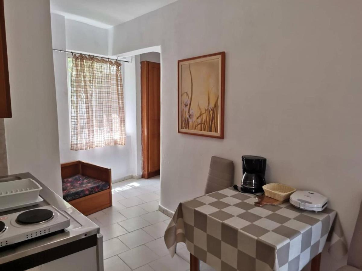 Pantheon Apartments คอสทาวน์ ภายนอก รูปภาพ