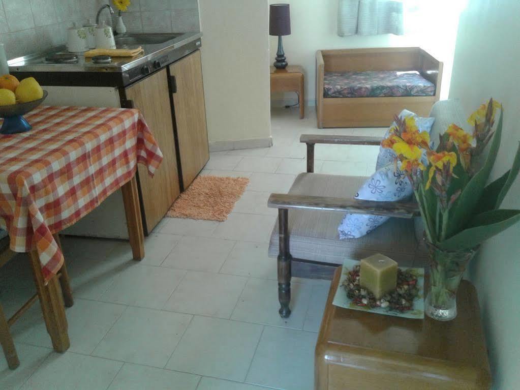 Pantheon Apartments คอสทาวน์ ภายนอก รูปภาพ