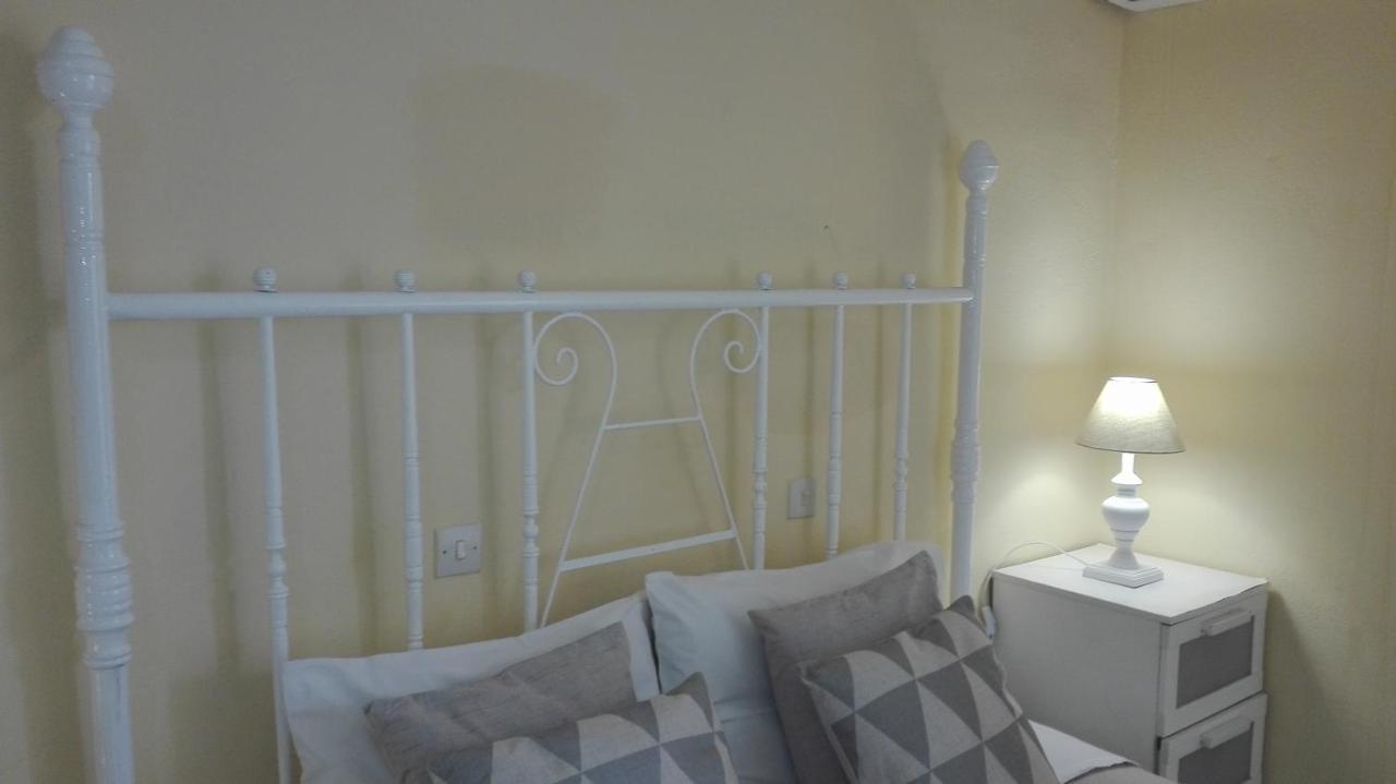 Pantheon Apartments คอสทาวน์ ภายนอก รูปภาพ